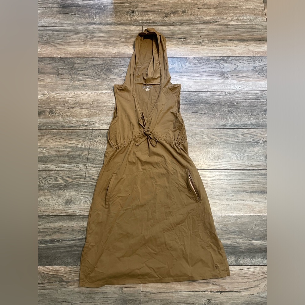ATHLETA tan hooded swim dress coverup - S with pockets